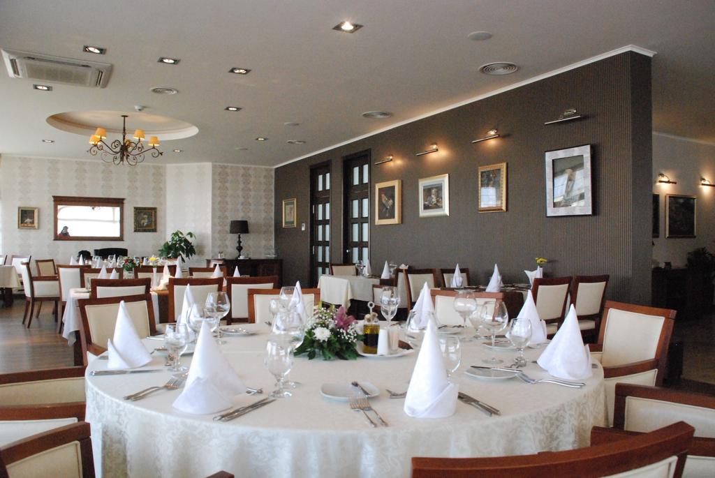 Hotel Srbija Vrsac Luaran gambar