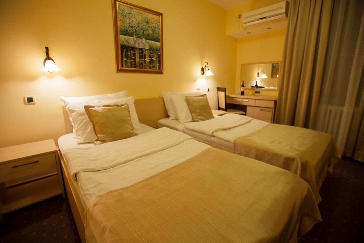 Hotel Srbija Vrsac Luaran gambar